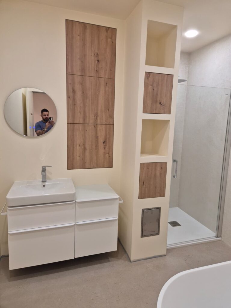 Úložný prostor na míru do koupelny